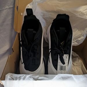 Black and White Men's Sneakers